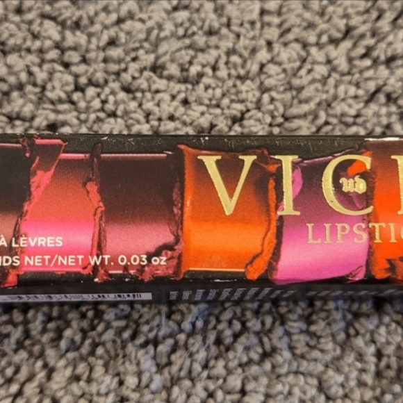 Urban Decay Lipsticks Bad Blood and 100 Degrees - Picture 3 of 12